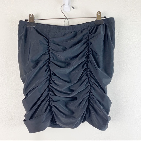 NWT Torrid Swim High Waist Ruched Skirt Bottom 0 - Picture 2 of 9